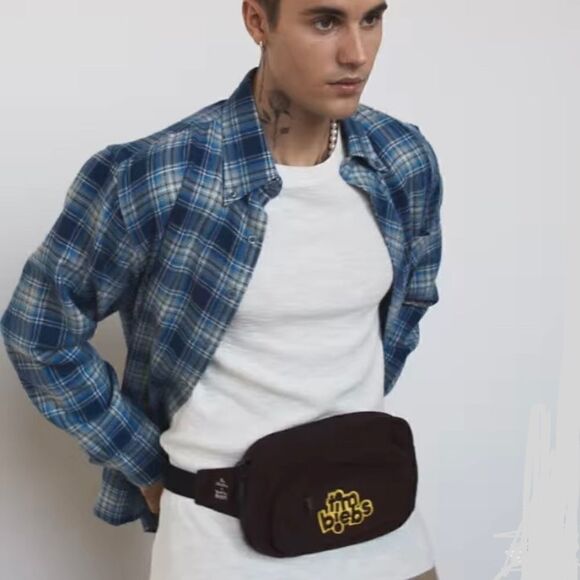 GAZA FUNDRAISER Tim Horton’s Justin Bieber Limited Edition Triple Pack - Picture 7 of 12